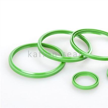 What are the wear rates of different types of hydraulic wiper seals?